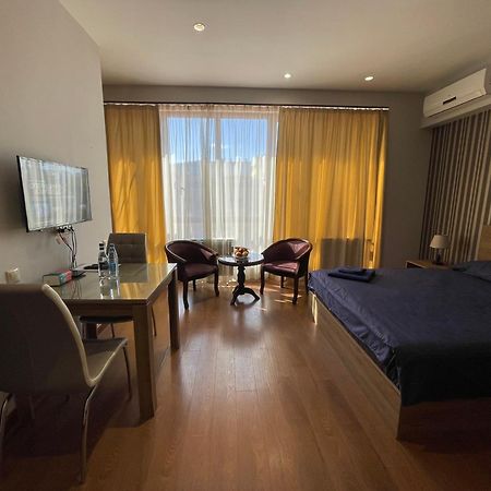 Apartment In Yerevan City Center Republic Square Self Check-In 외부 사진