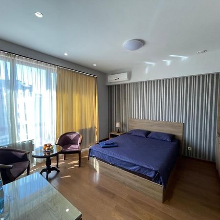 Apartment In Yerevan City Center Republic Square Self Check-In 외부 사진