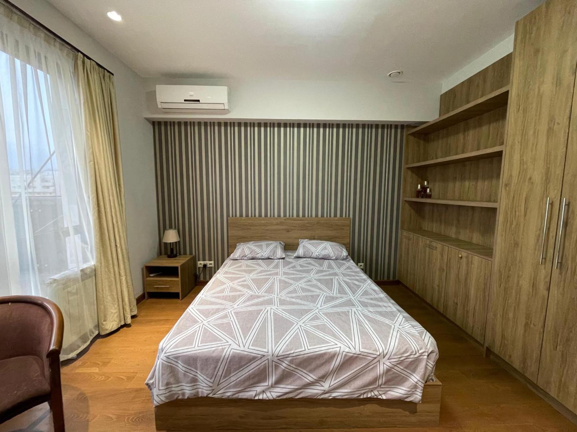 Apartment In Yerevan City Center Republic Square Self Check-In 외부 사진